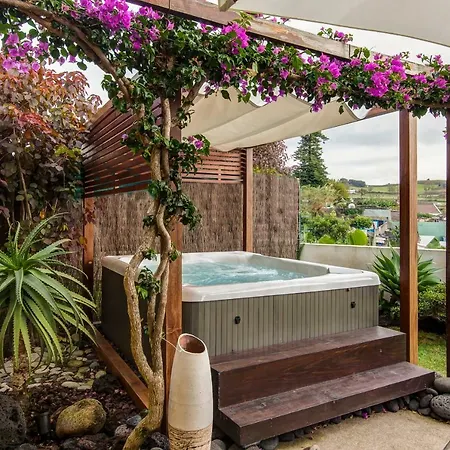 Epicenter Santacruz 아파트 *