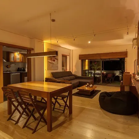 Epicenter Santacruz شقة