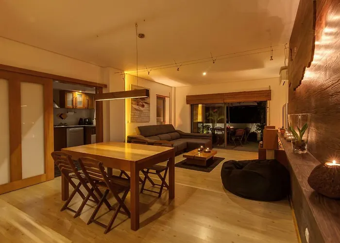 Epicenter Santacruz Apartment